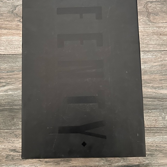 Suede Creepers Satin Rihanna (1st Release) - Picture 2 of 4